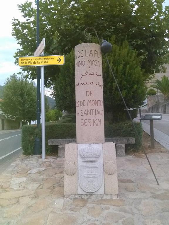 Albergue Turistico Via De La Plata Banos De Montemayor Kültér fotó